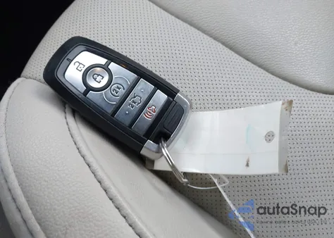 2018 Ford Edge Titanium z USA, uszkodzony, nr VIN 2FMPK4K91JBC25681